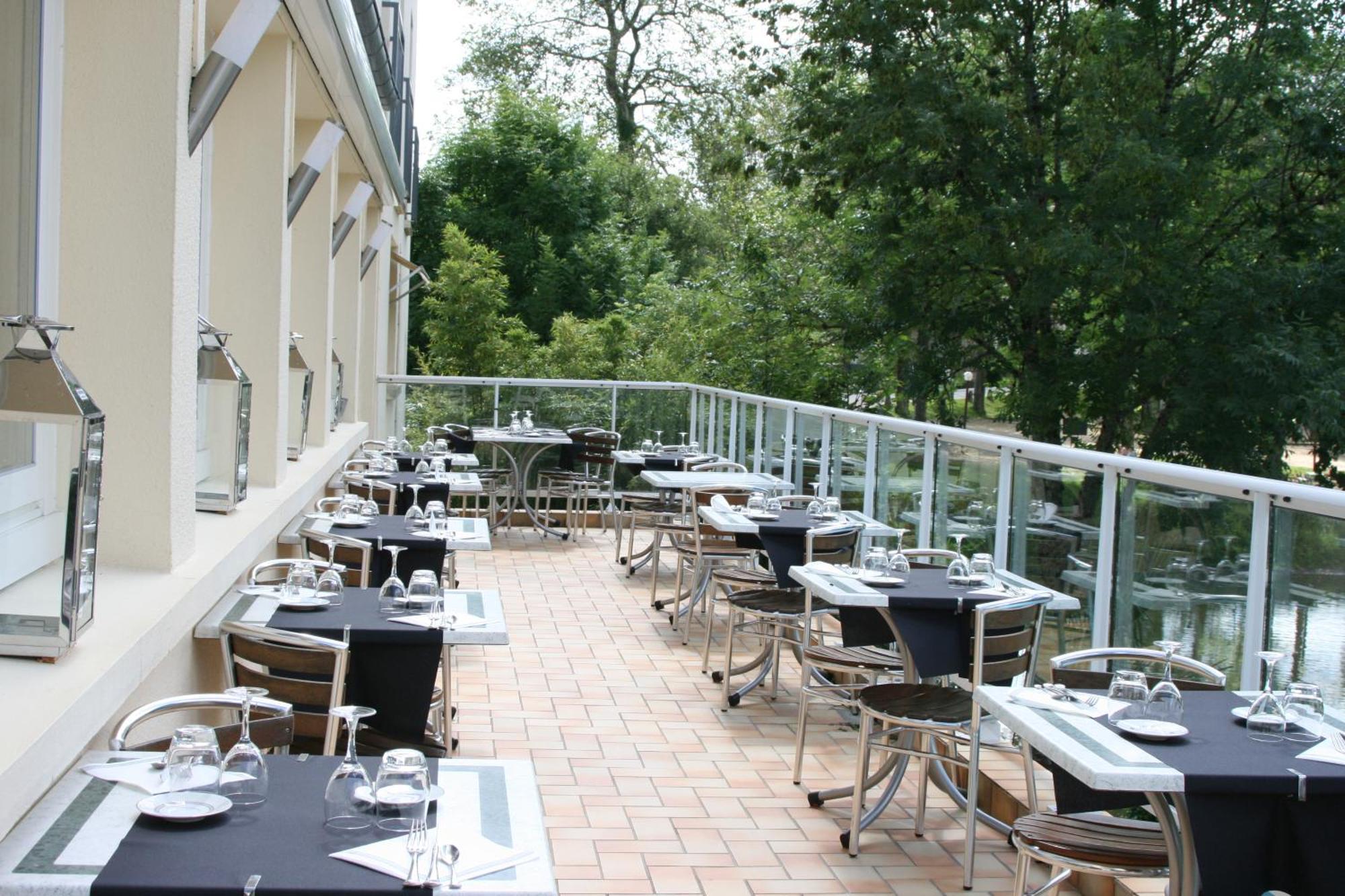 Logis Hotel Auberge De L'Etang Magnac-Bourg Ngoại thất bức ảnh